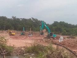 อ่างเก็บน้ำที่ สปป ลาว